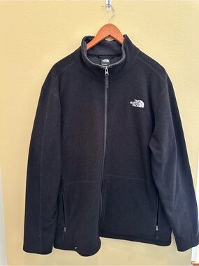 The North Face Black Lightweight Full-Zip Fleece Jacket